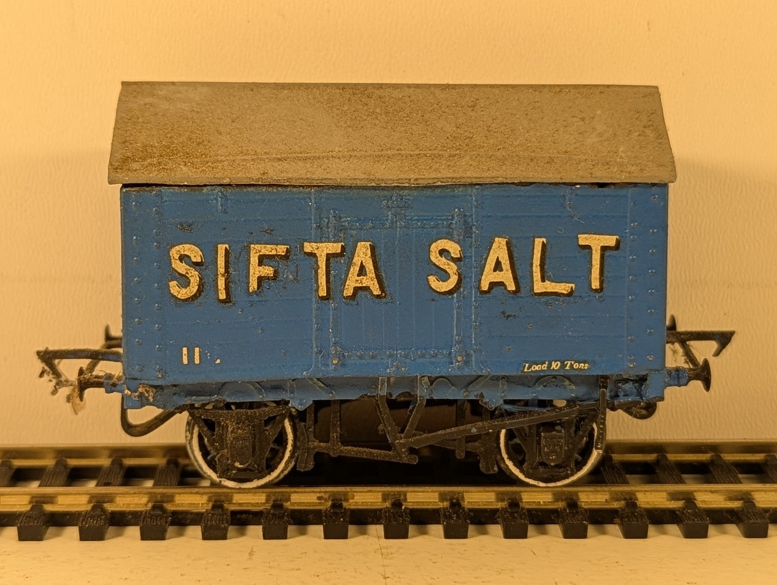 Kitbuilt OO Gauge Sifta Salt Van Goods Wagon 112