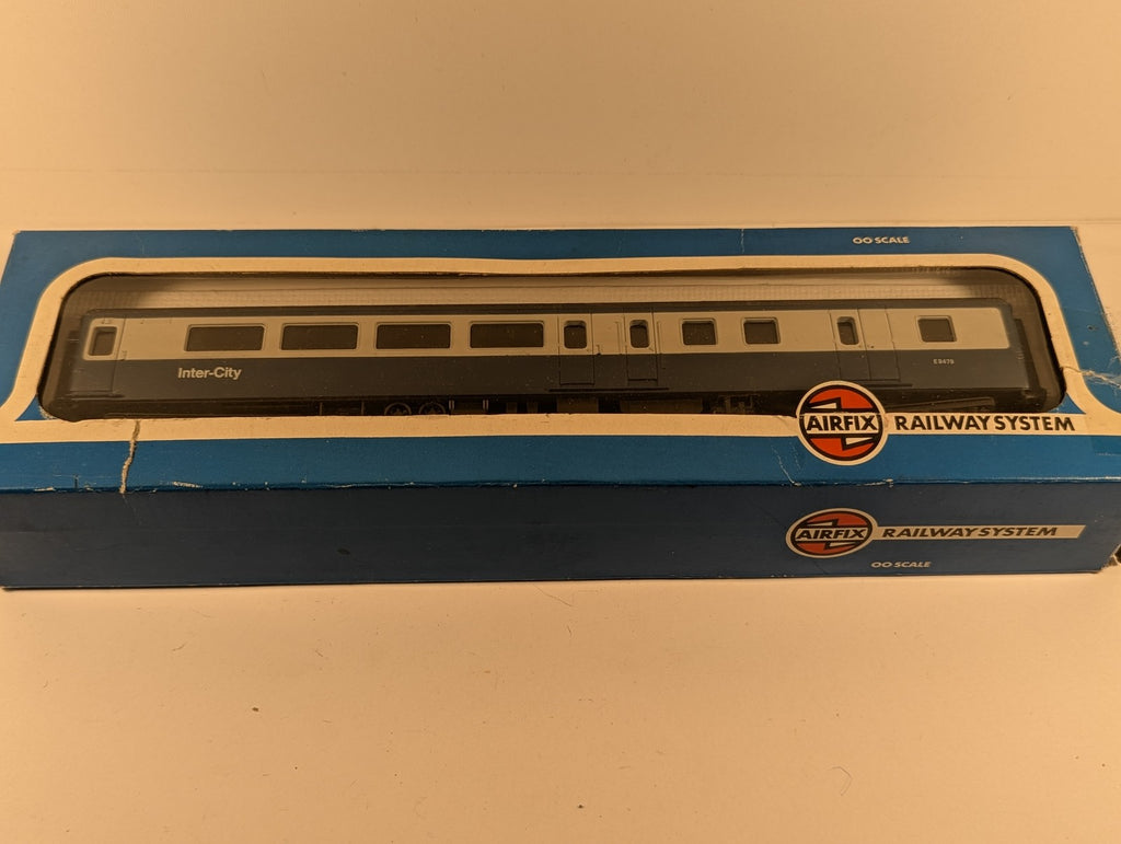 Airfix OO Scale 1st Class Inter-City Open Coach, Mk II Passenger Coach E9479