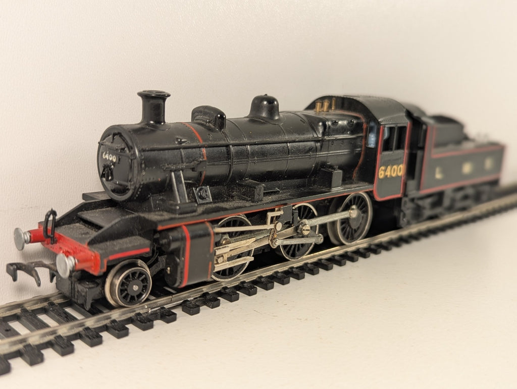 Hornby R857 OO Gauge LMS Ivatt Class 2MT 2-6-0 - Boxed
