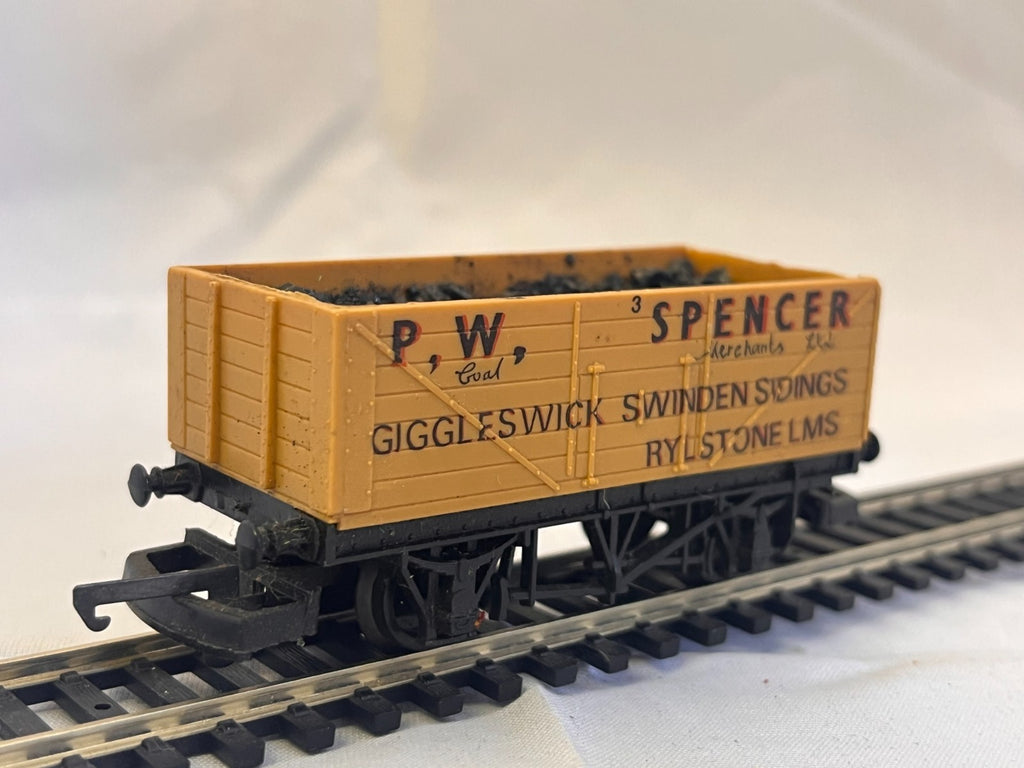 Lima OO Gauge P.W. Spencer 7 Plank Open Wagon