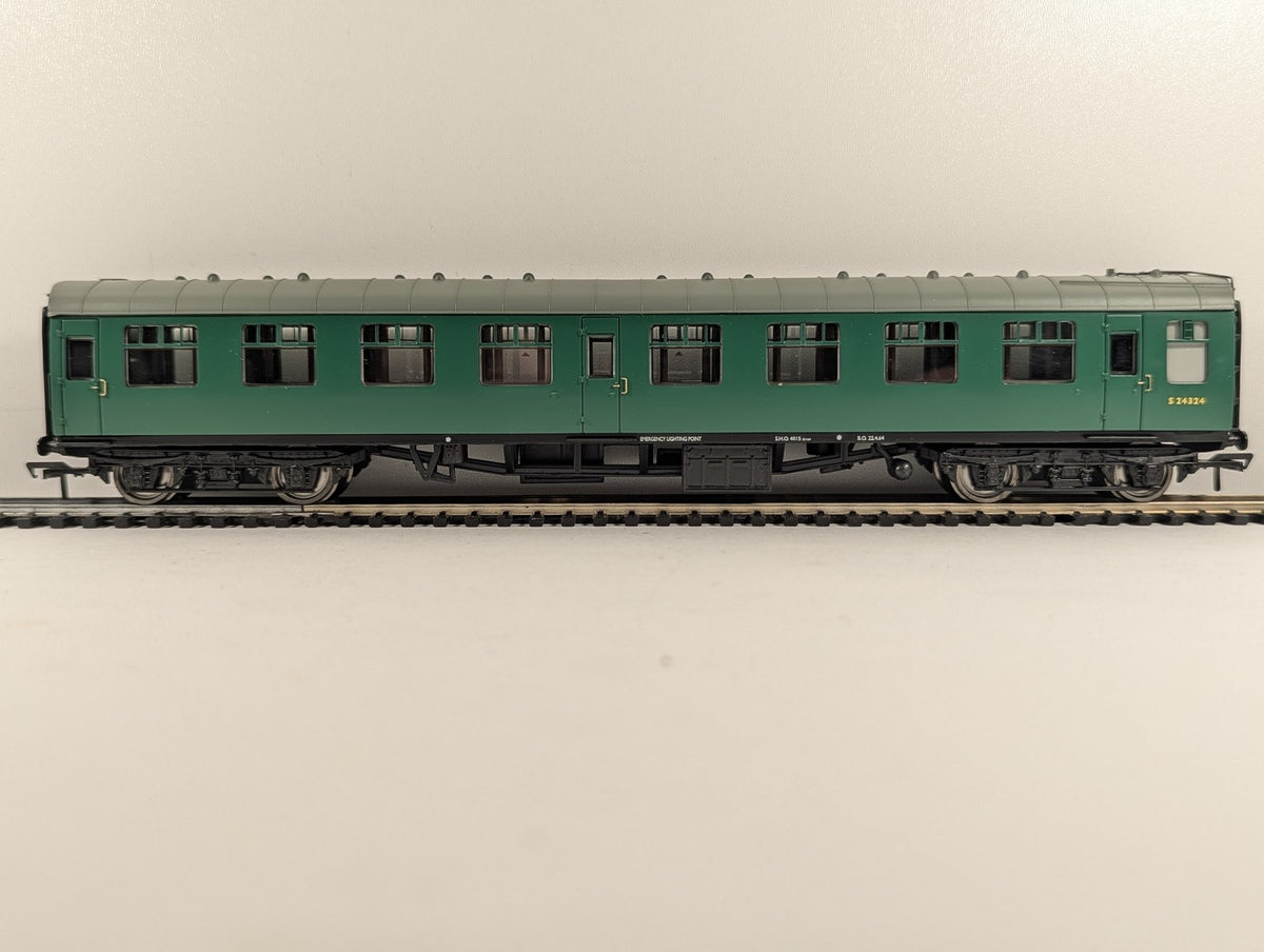 Bachmann OO Gauge BR Mk1 Corridor SK Passenger Coach S 24324