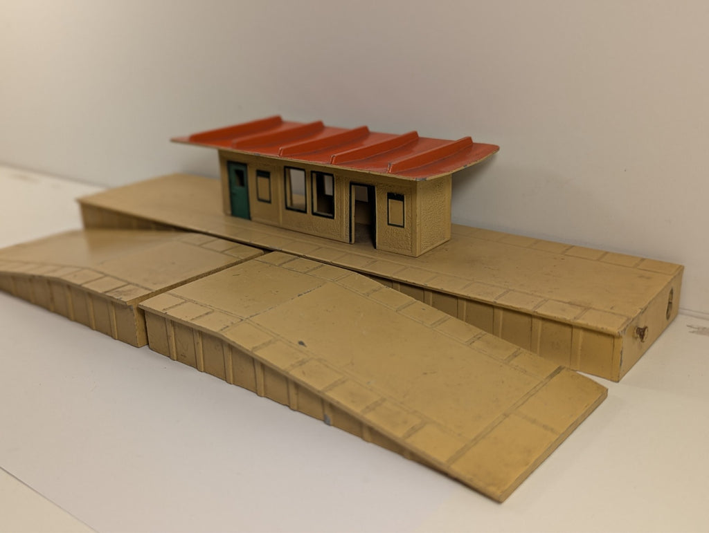 Hornby Dublo D1 Island Platform OO Gauge
