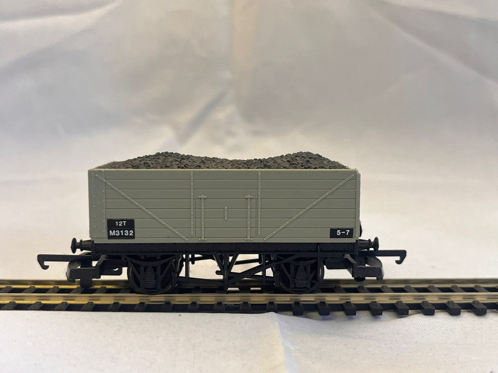 Lima 305675 BR Grey 7 Plank Wagon M3132