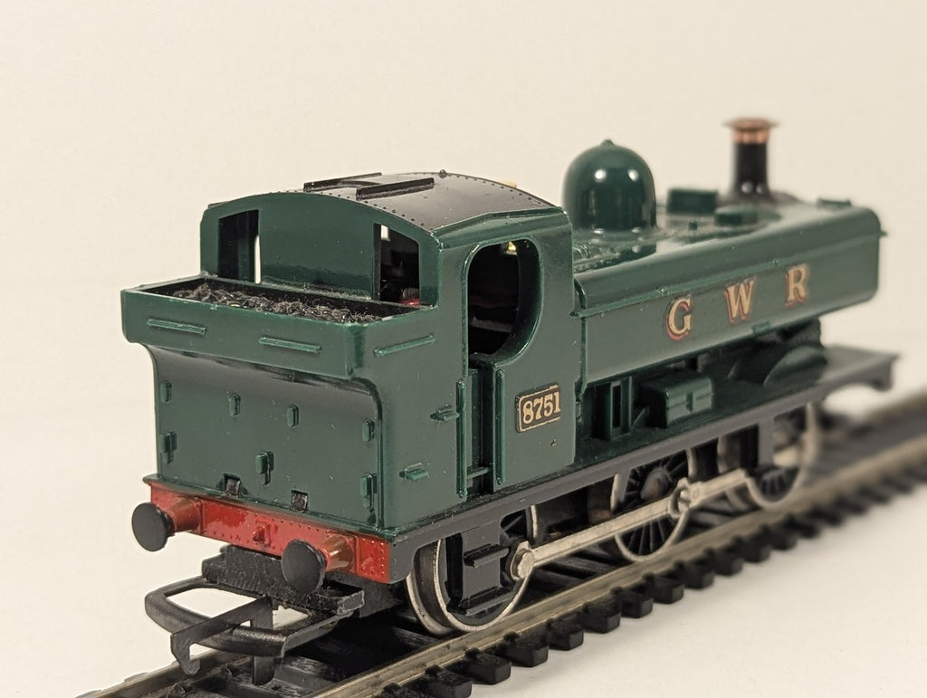 Hornby OO Gauge GWR Class 57xx 0-6-0PT Pannier Tank Steam Locomotive 8751