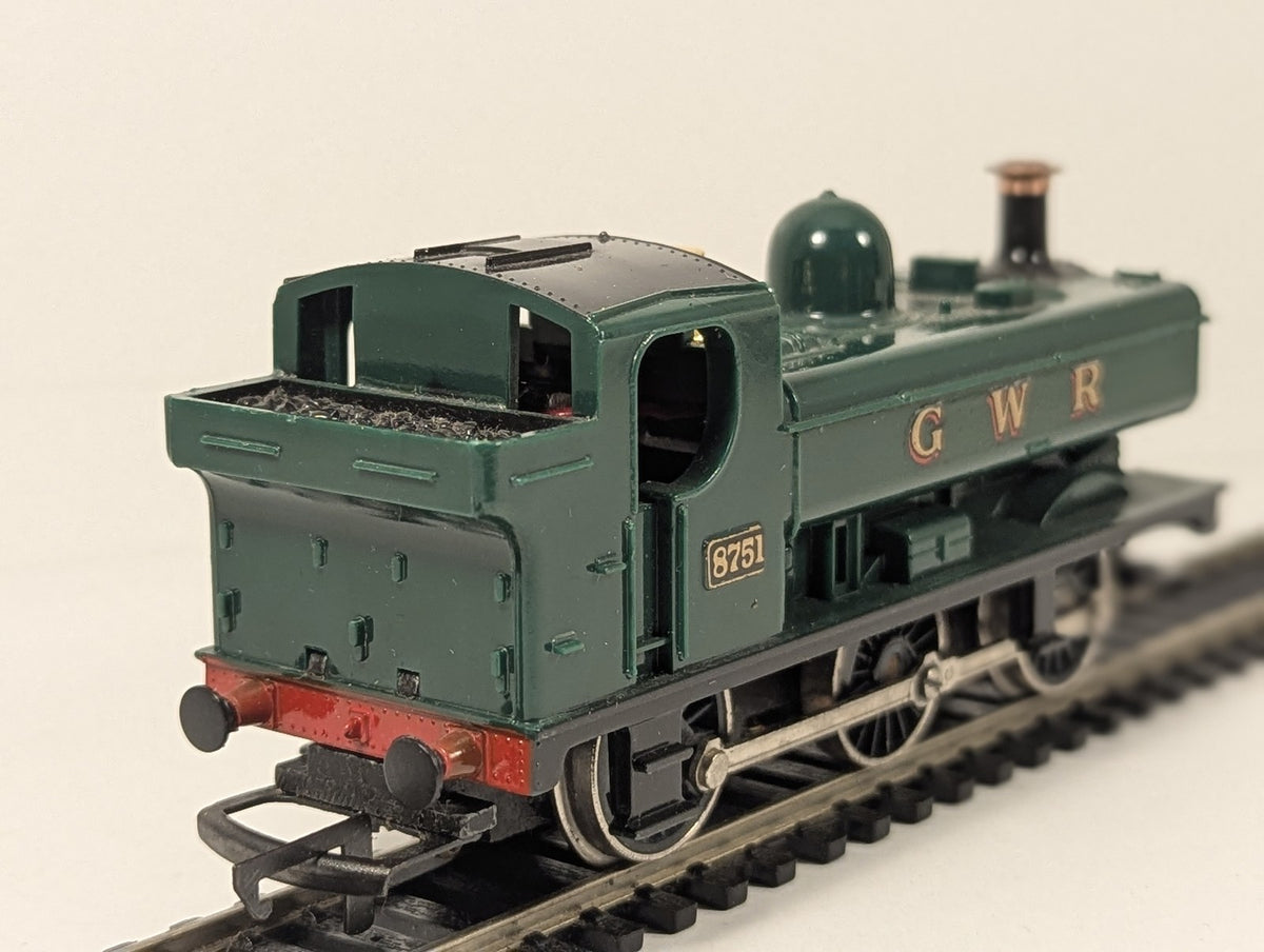 Hornby OO Gauge GWR Class 57xx 0-6-0PT Pannier Tank Steam Locomotive 8751