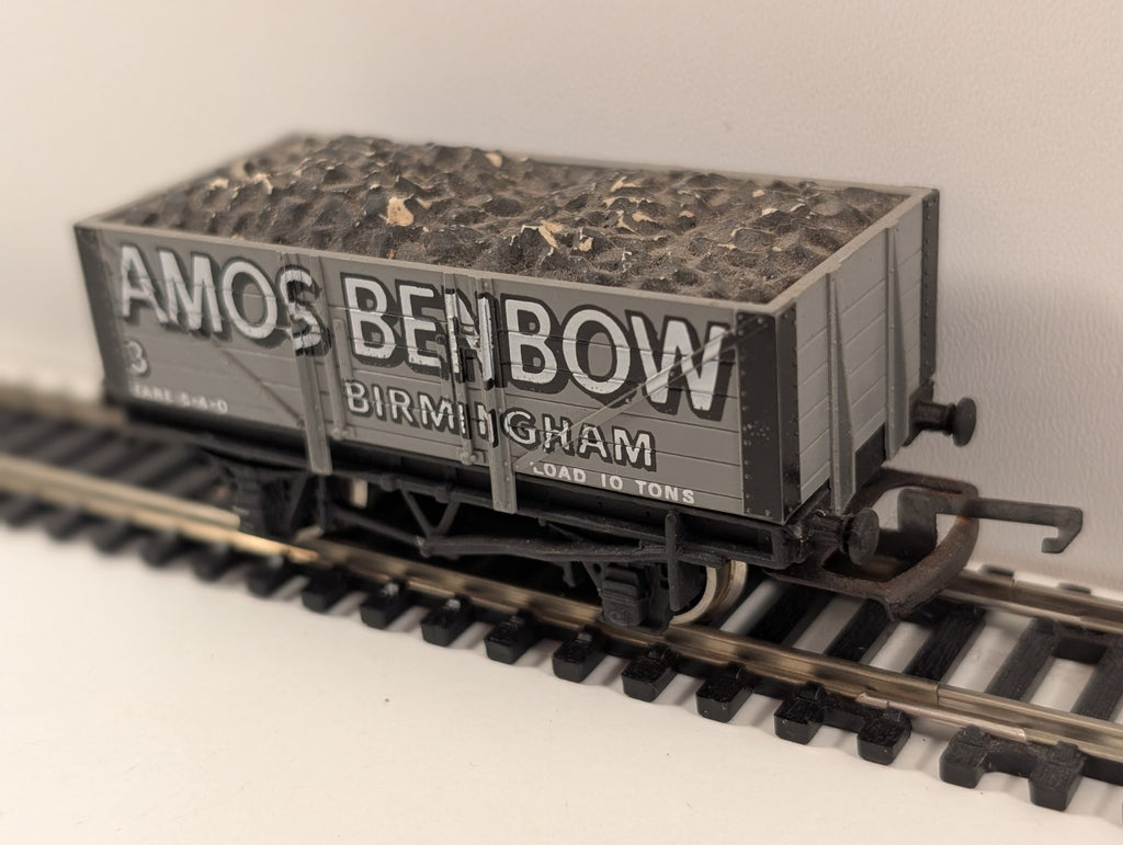 Wrenn W5067 “Amos Benbow” 5-Plank Open Wagon – OO Gauge
