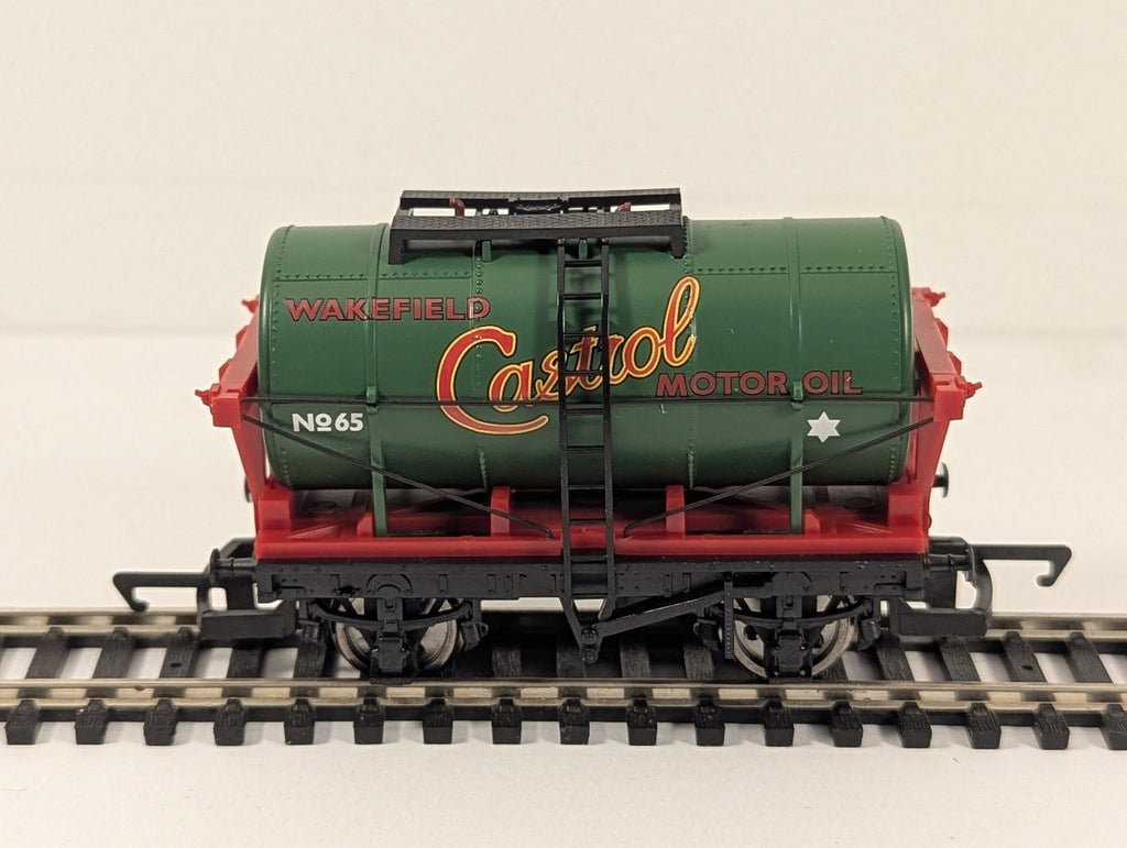 Hornby OO Gauge Castrol Tank Wagon 65 Wakefield Castrol R127