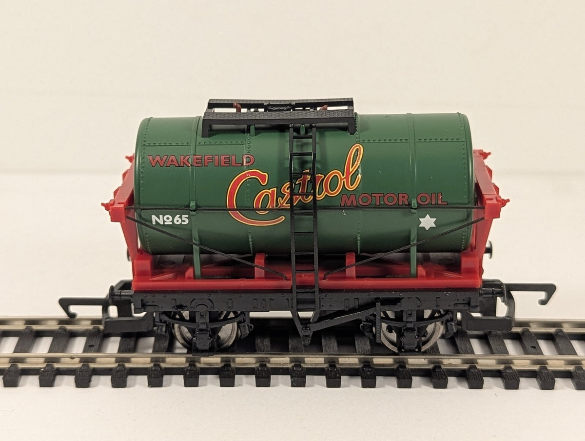 Hornby OO Gauge Castrol Tank Wagon 65 Wakefield Castrol R127