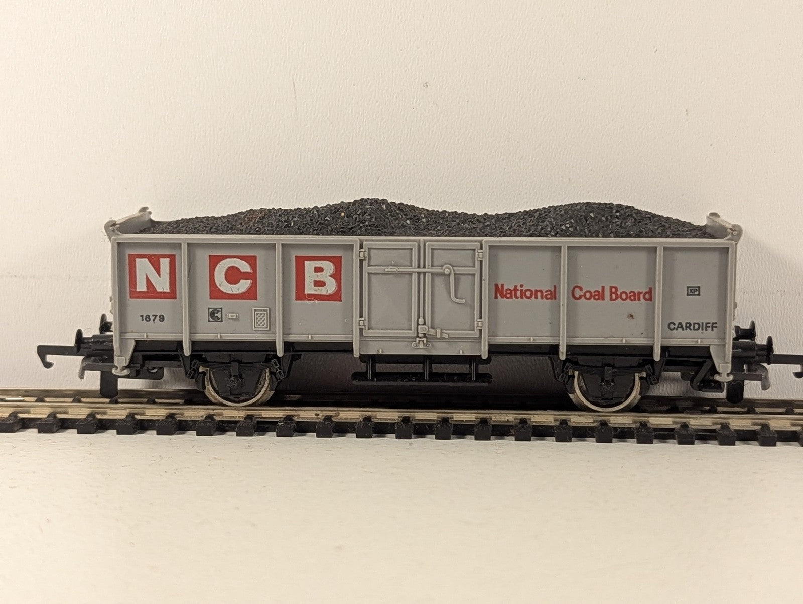 Lima OO Gauge National Coal Board 21 Ton Mineral Wagon Goods Wagon 1879 NCB Grey