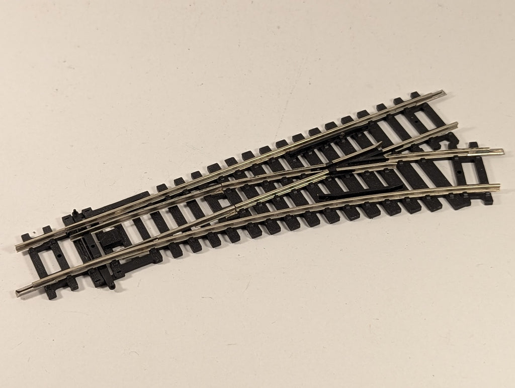 Hornby OO Gauge Right Hand Point Track R8073