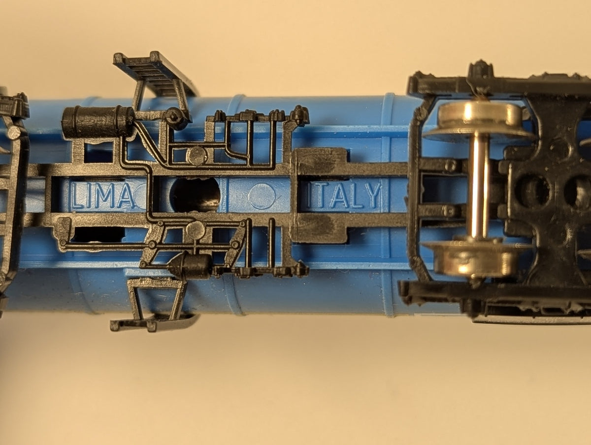 Lima N Gauge Bogie Milk Tank Wagon 152 D Blue / Milk