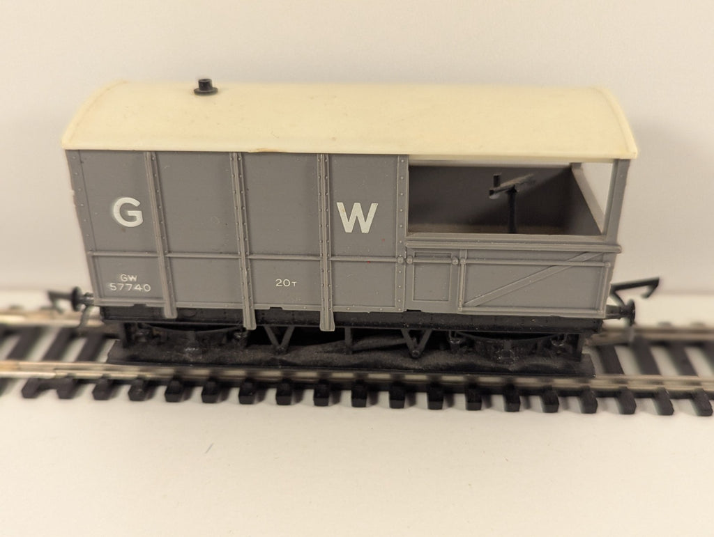 Hornby R124 GWR Brake Van – OO Gauge