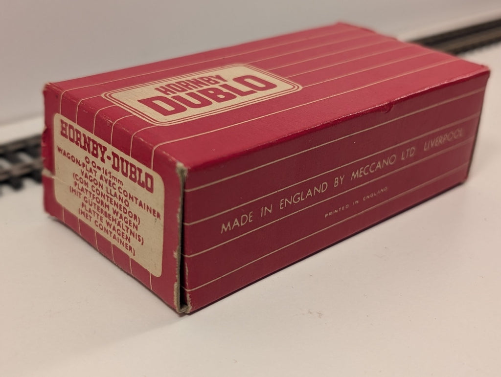 Hornby Dublo 8T Cattle Wagon – OO Gauge
