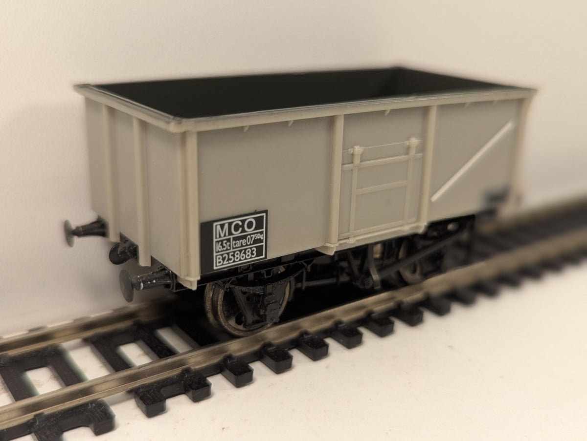 Bachmann 37-251 OO Gauge 16T Steel Mineral Wagon B258683 MCO