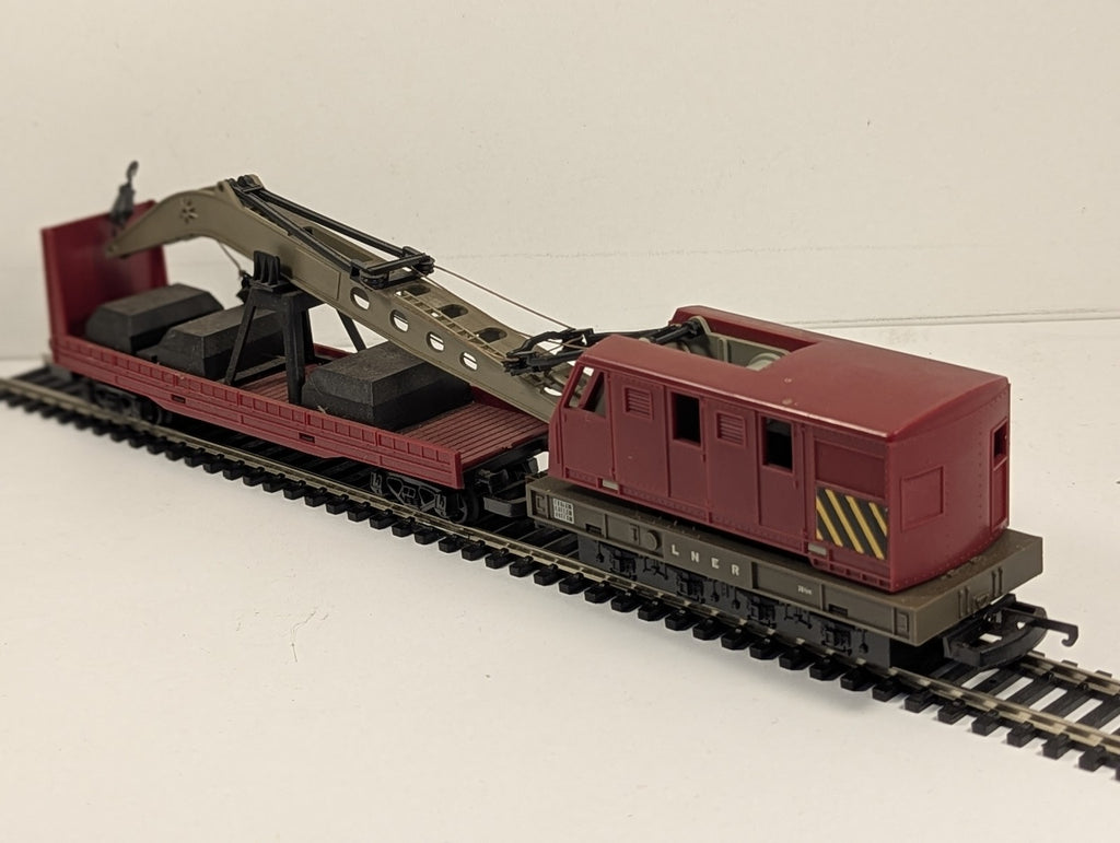 Lima OO Gauge 30 Ton Breakdown Crane LNER Red