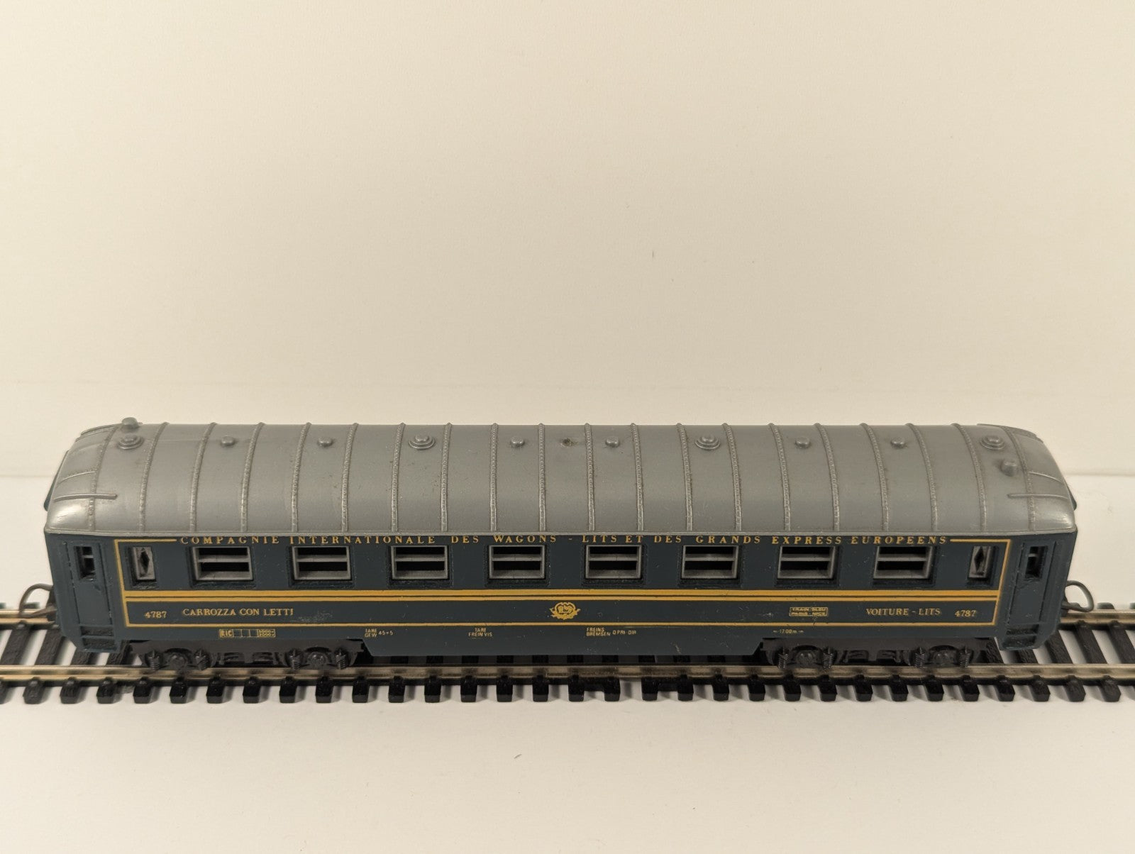 Lima HO Gauge CIWL Sleeping Car 4787