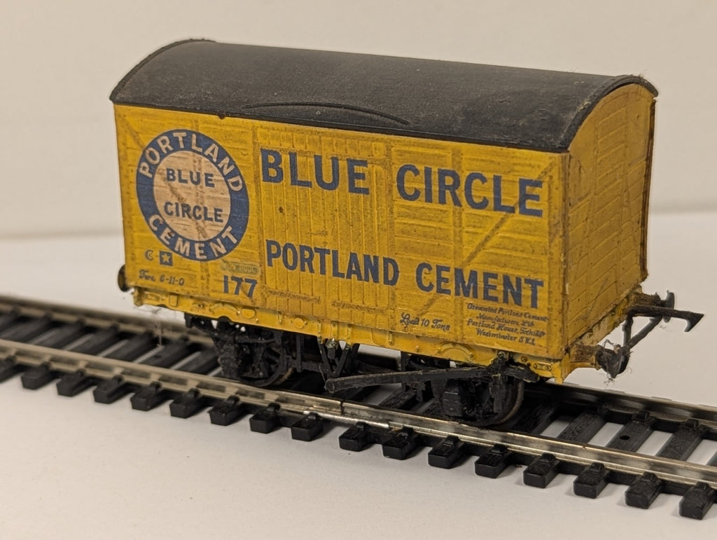 Peco OO Gauge Blue Circle Portland Cement Box Van Goods Wagon 177
