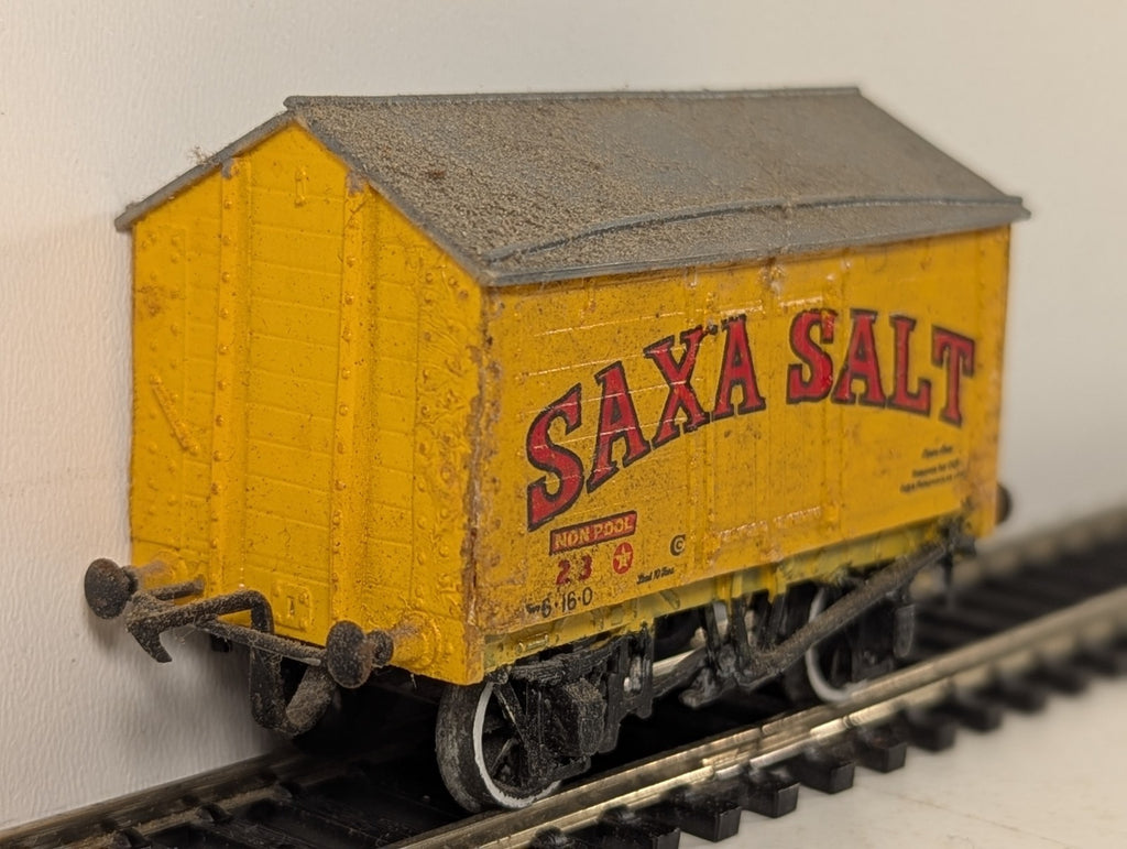 Kitbuilt OO Gauge 6-Plank Pitched Roof Salt Wagon 23 Saxa Salt yellow