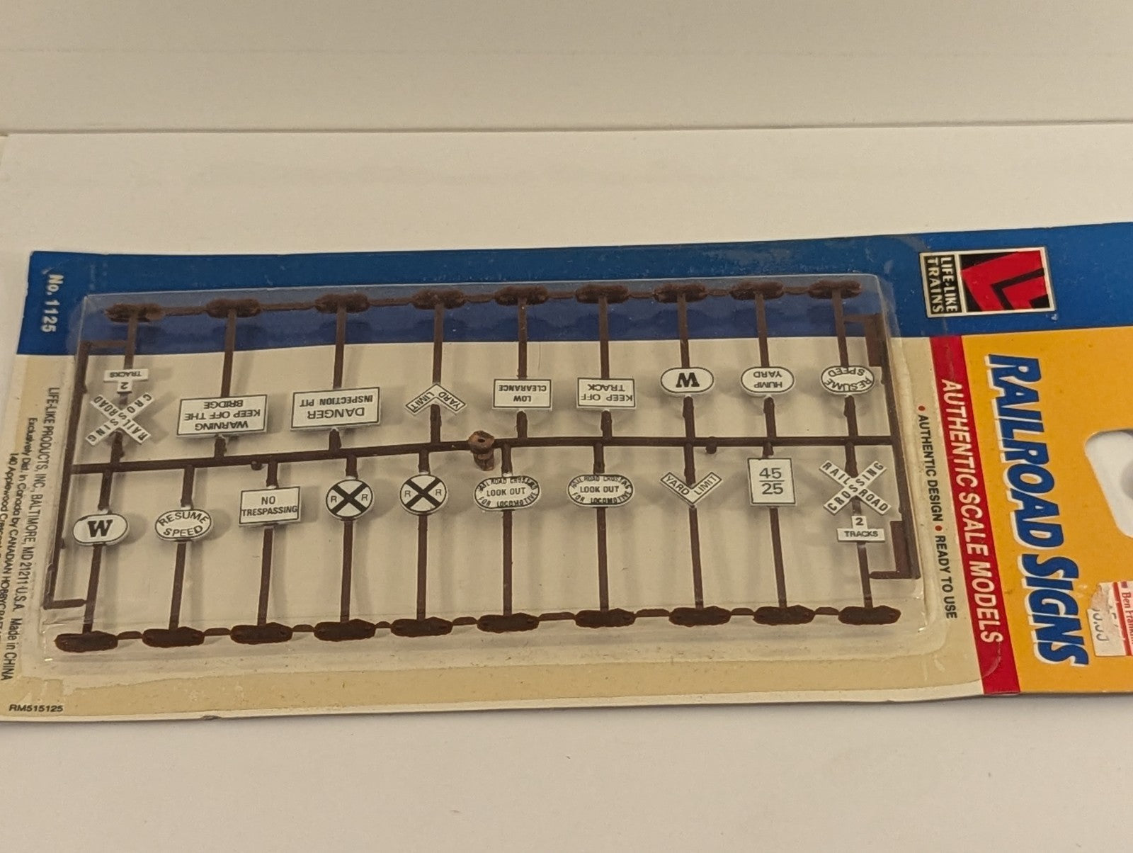 Life-Like HO Scale Railroad Signs Accessories 1125