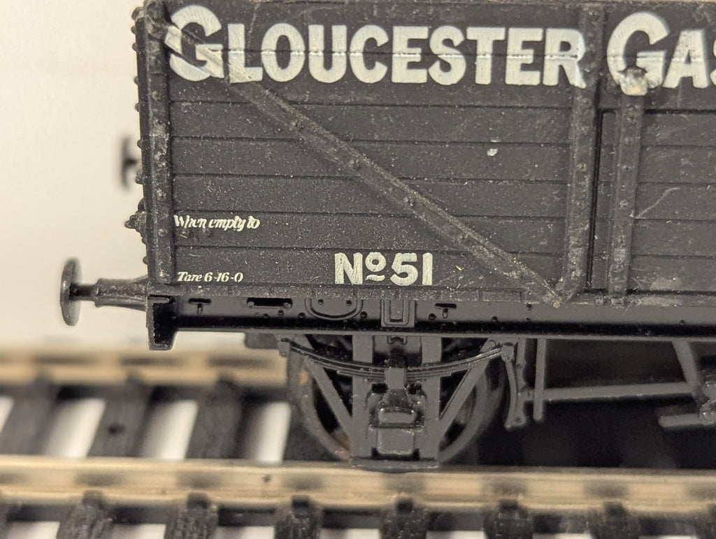 Airfix OO Gauge 7 Plank Open Wagon Goods Wagon 51 Gloucester Gas Light Company