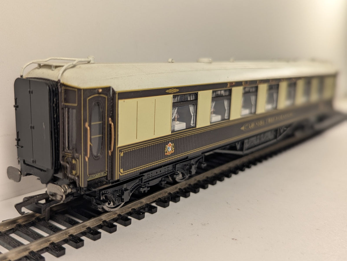 Hornby OO Gauge Pullman Car No. 34 Third Class Parlour Car Passenger Coach