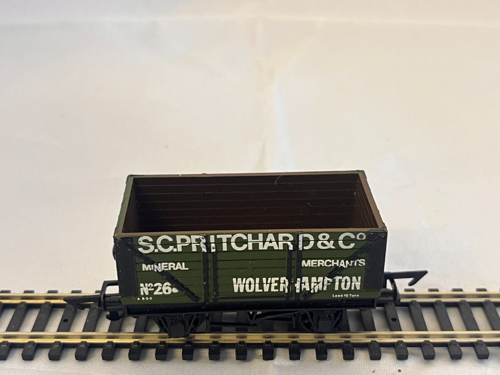 Graham Farish OO Gauge S.C. Pritchard & Co 7 Plank Wagon Green