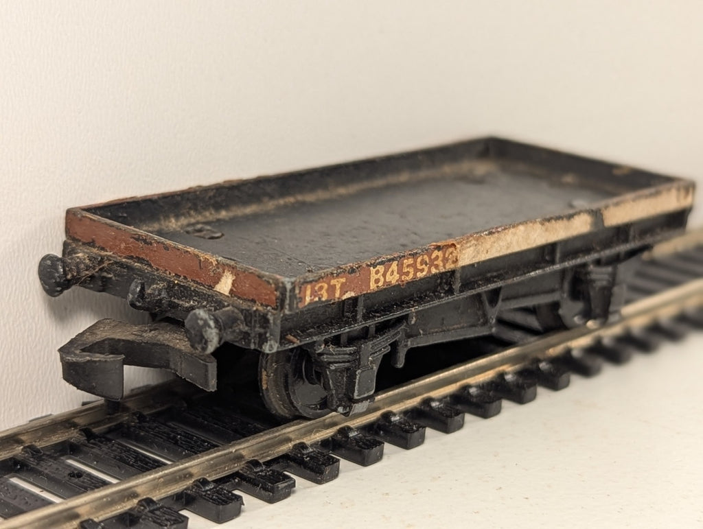 Hornby Dublo Flat Wagon OO Gauge - Damaged Decals
