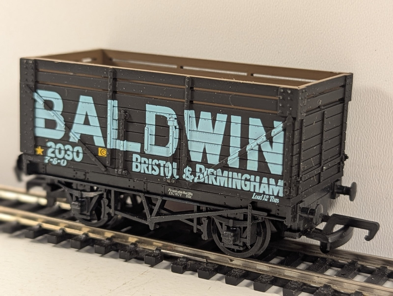 Mainline Railways 37409 OO Gauge Coke Wagon “Baldwin”