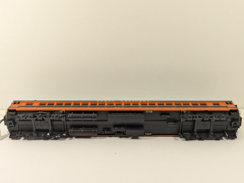 Bachmann Spectrum 89031 HO Gauge Great Northern Combine Car - Boxed