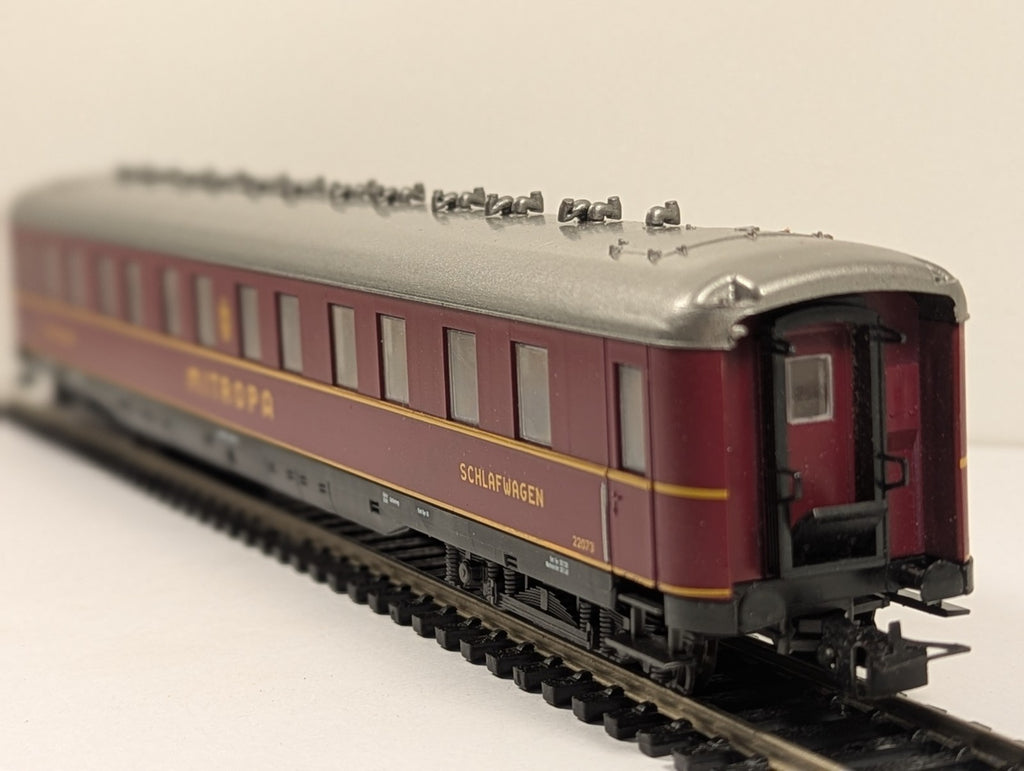 Liliput L382803 HO Gauge MITROPA Sleeping Car