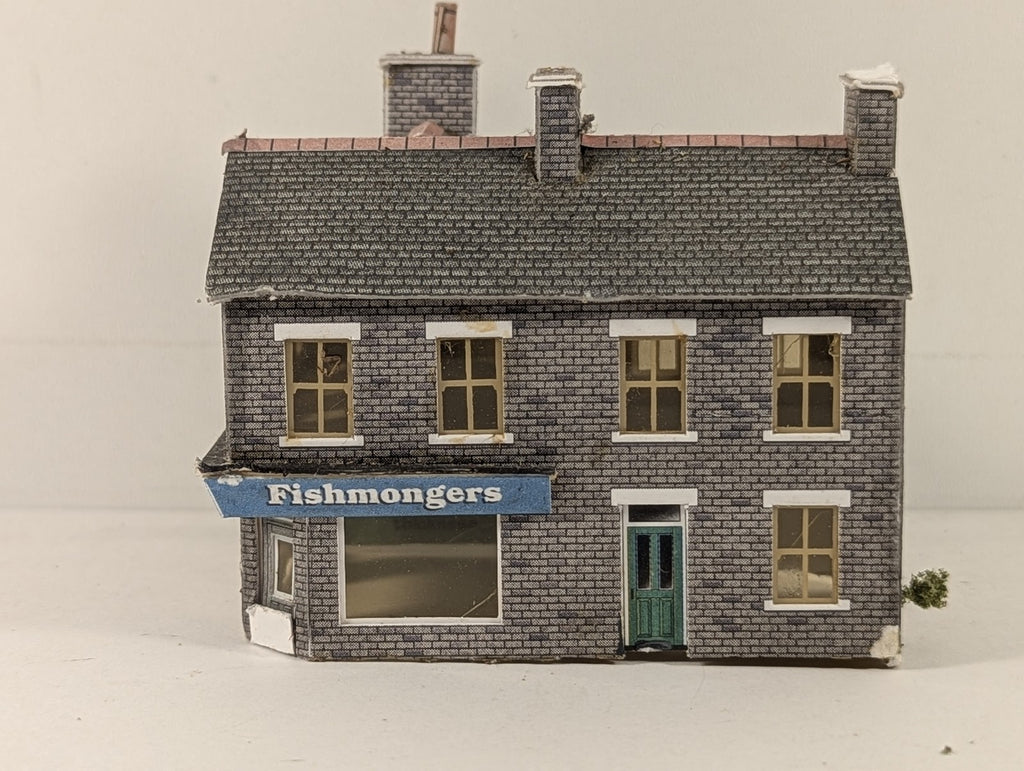 Superquick N Scale Corner Shop Buildings A9