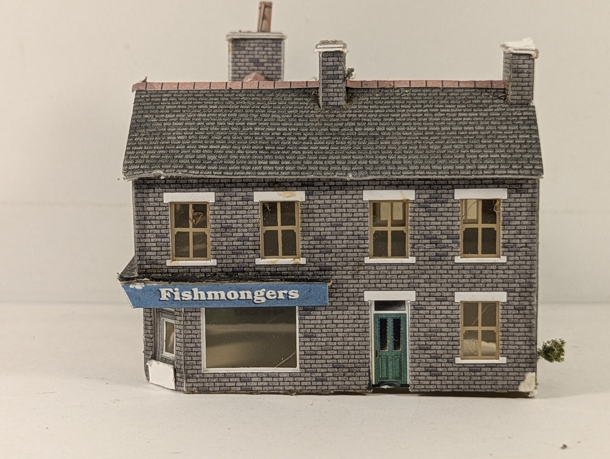 Superquick N Scale Corner Shop Buildings A9