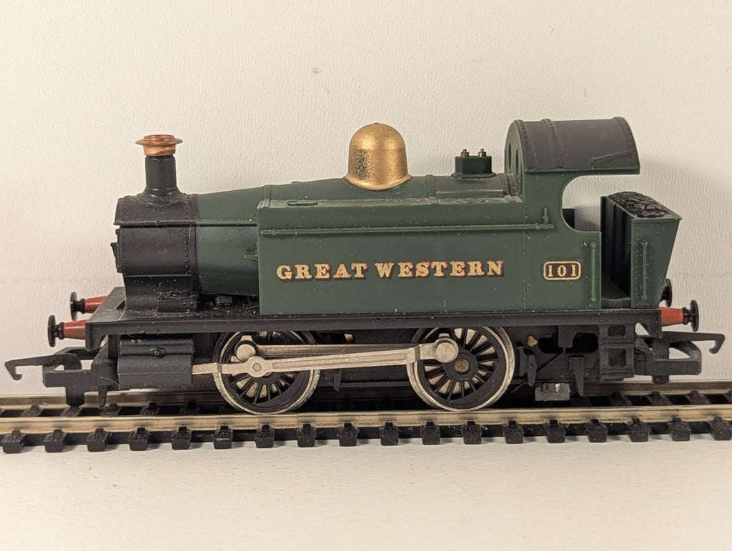 Hornby R077 GWR Holden Class 101 0-4-0T Tank Locomotive OO Gauge
