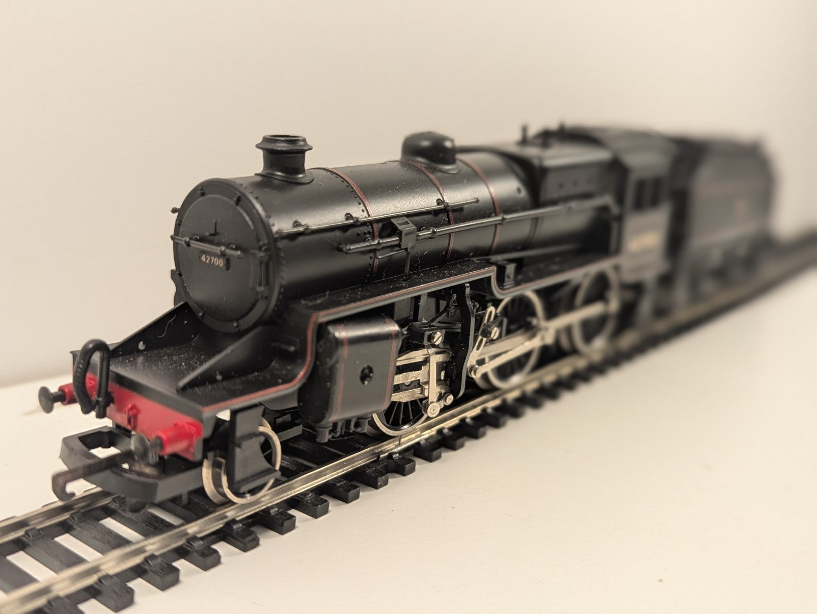 Lima OO Gauge Hughes Crab 42700 BR Black Loco