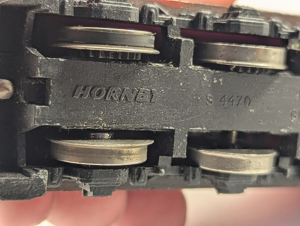 Hornby OO Gauge James the Red Engine Tender 5
