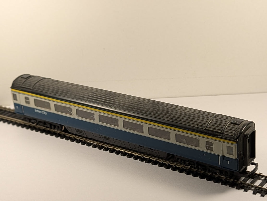 Hornby OO Gauge BR Mk3 First Class Coach Passenger Coach BR Blue/Grey