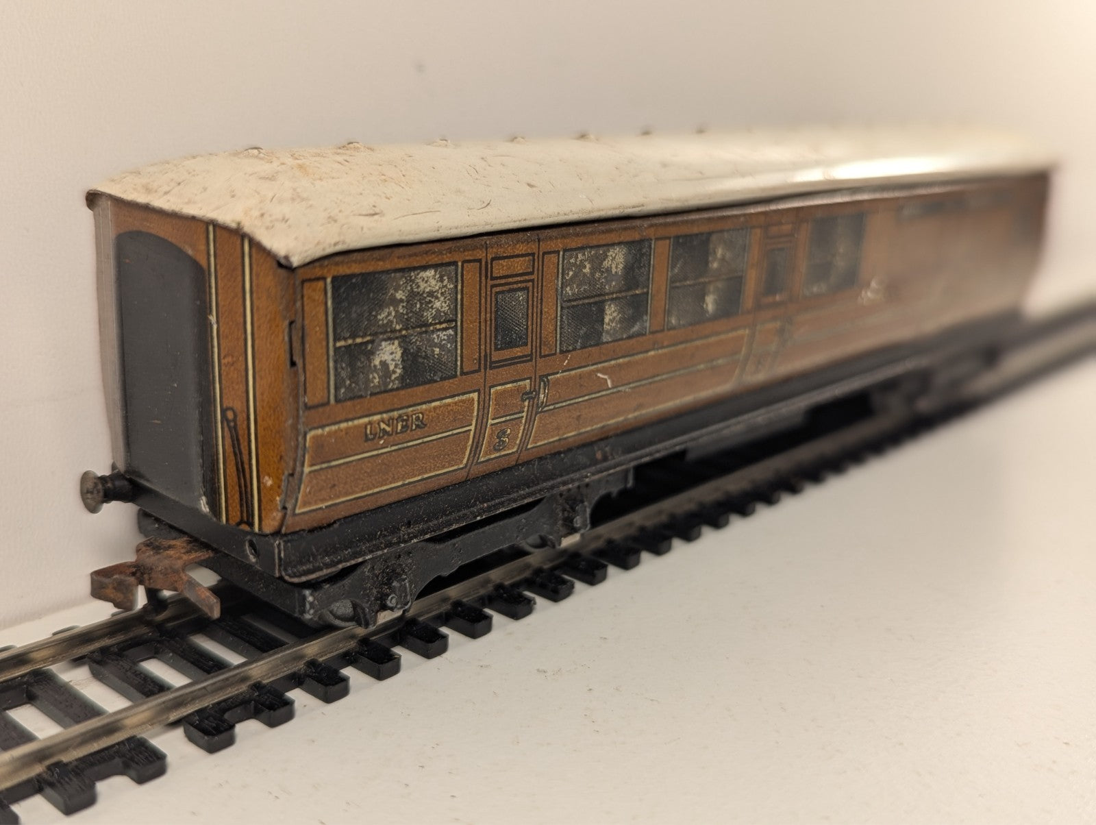 Hornby Dublo OO Gauge LNER Teak Brake Third Coach