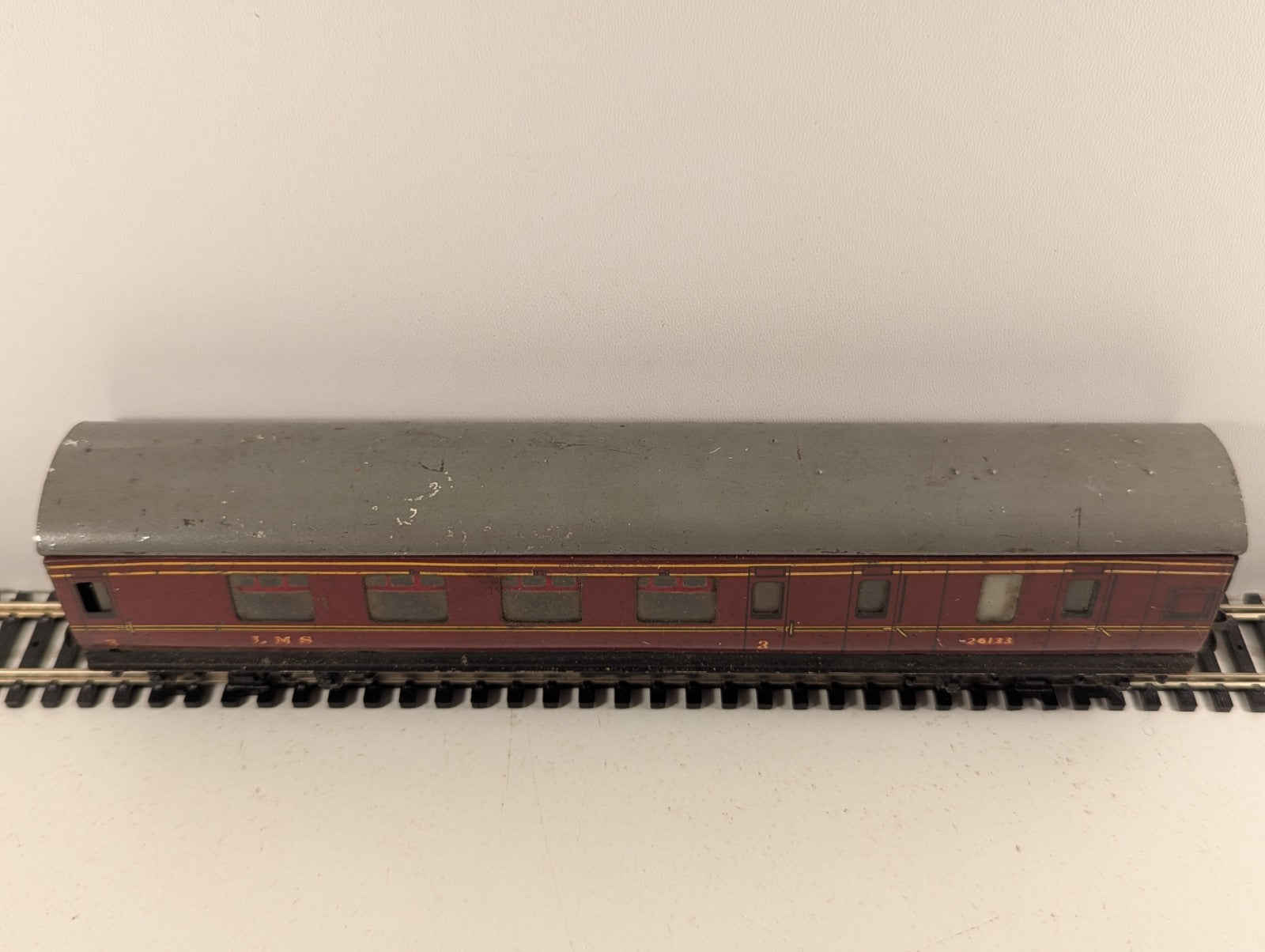Hornby Dublo OO Gauge LMS Brake 3rd Coach