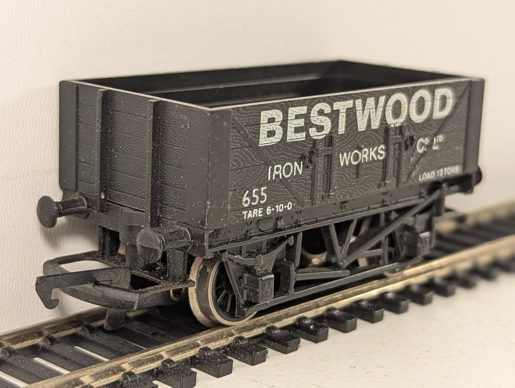 Hornby OO Gauge 7 Plank Wagon 'Bestwood Iron Works' Goods Wagon 655 Black R010