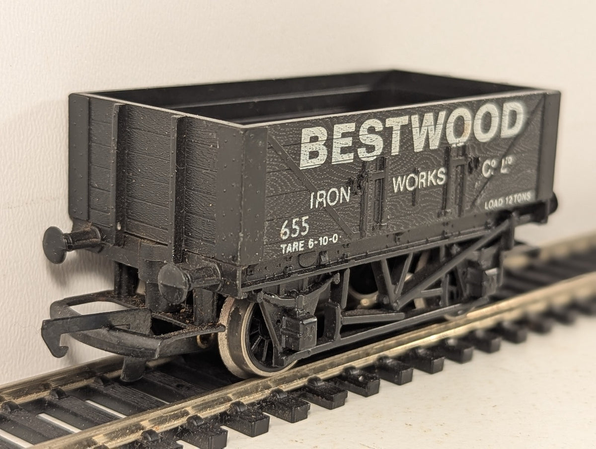 Hornby OO Gauge 7 Plank Wagon 'Bestwood Iron Works' Goods Wagon 655 Black R010