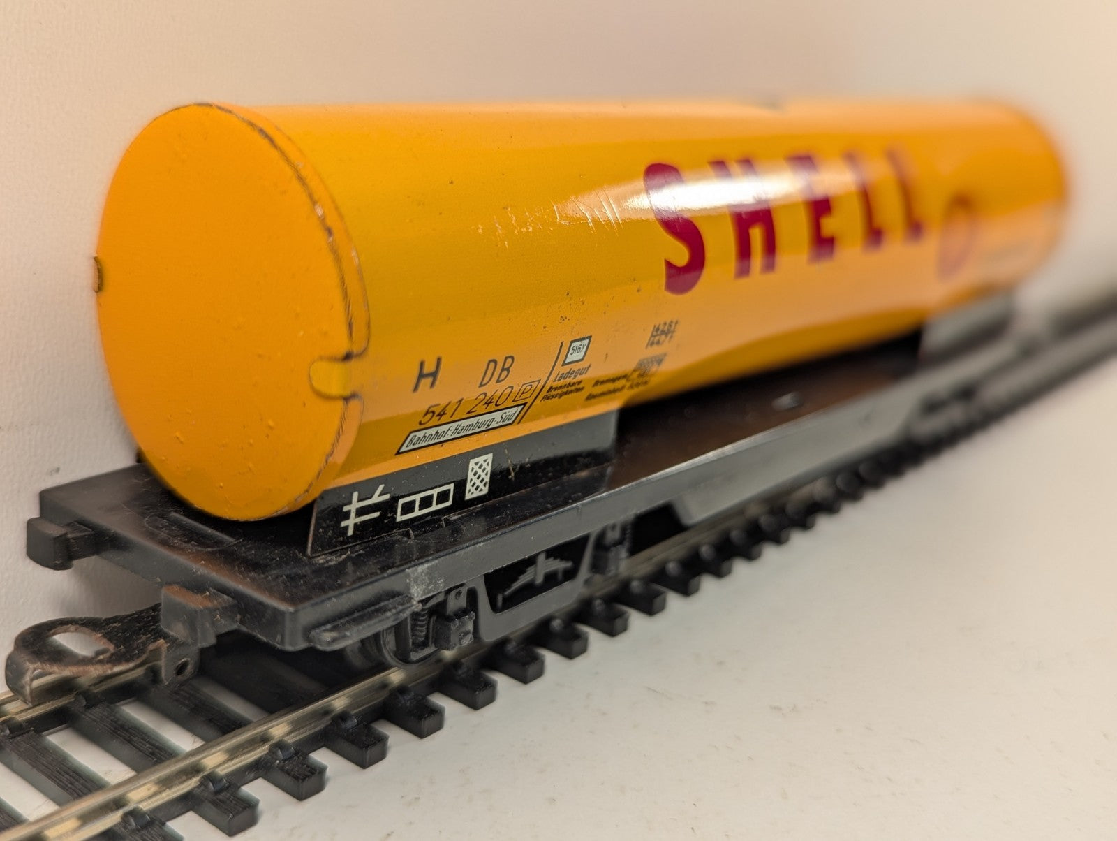 Konrad Dressler HO Gauge Shell Bogie Tank Wagon