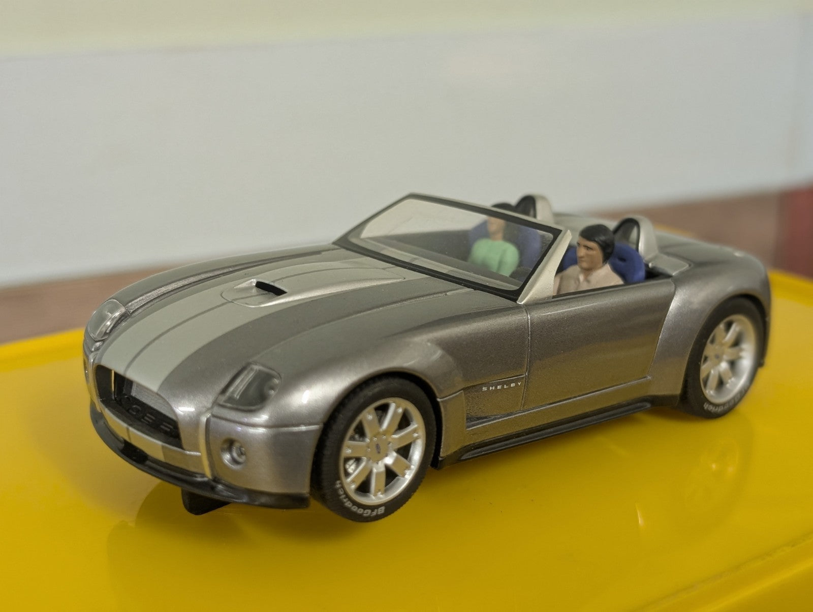 Scalextric Ford Shelby Cobra Concept 2004 Slot Car