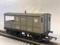 Hornby OO Gauge GWR 20 Ton Toad Brake Van Saltney Grey