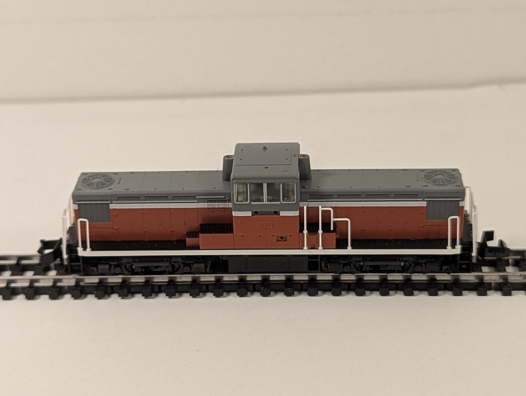 Tomix N Gauge JNR Class DD13-600 Diesel Locomotive JNR Red & Grey 2228