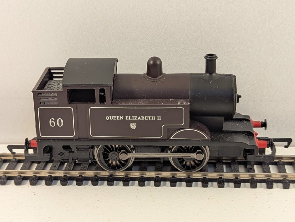 Hornby R3091 OO Gauge BR 0-4-0 Queen Elizabeth II Collectors Club 2012