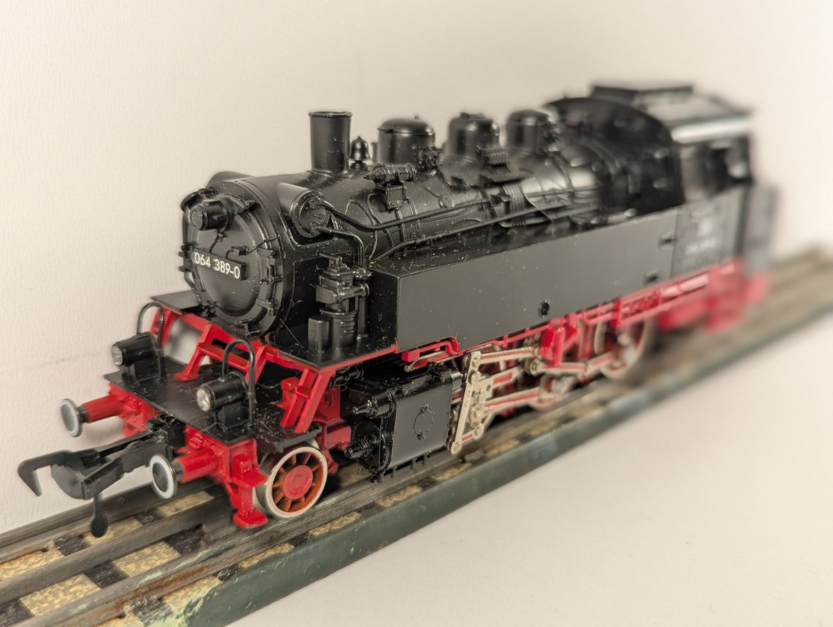 Fleischmann HO Gauge DB Class 064 Tank Locomotive Steam Locomotive 064 389-0