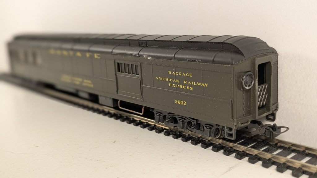 Rivarossi HO Scale Santa Fe Combination Car Passenger Car 2602 Santa Fe Green