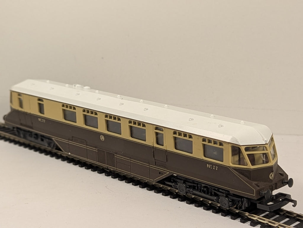 Lima OO Gauge GWR Railcar Diesel Railcar No 22 GWR Chocolate and Cream