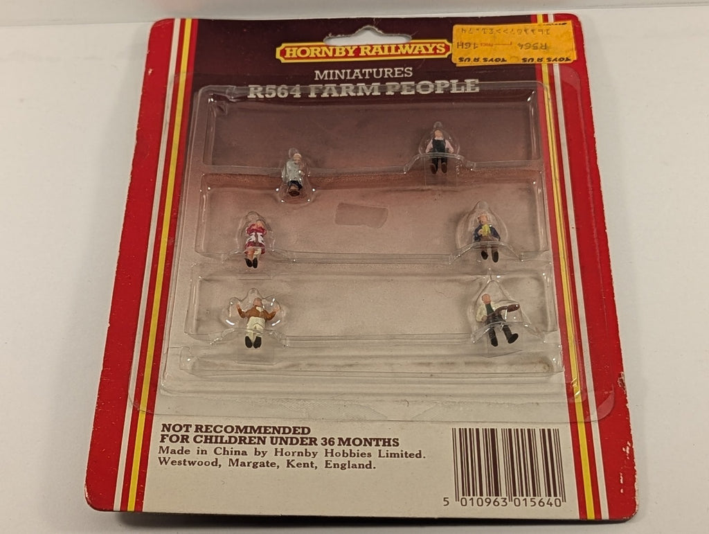 Hornby OO Gauge Farm People Figures R564