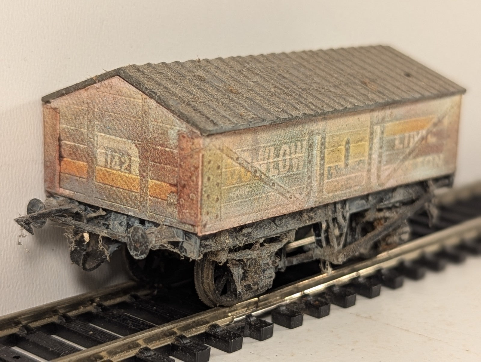 Peco OO Gauge W. Low & Stone Co. Buxton Lime Wagon Goods Wagon 142